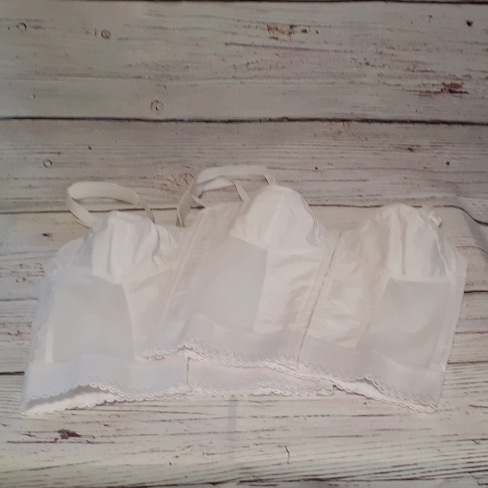 2 - Exquisite Form Longline Front Close Bra